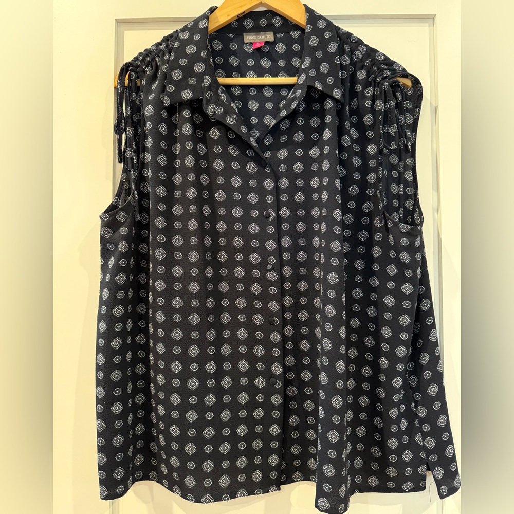 Vince Camuto Navy and White Geometric Blouse